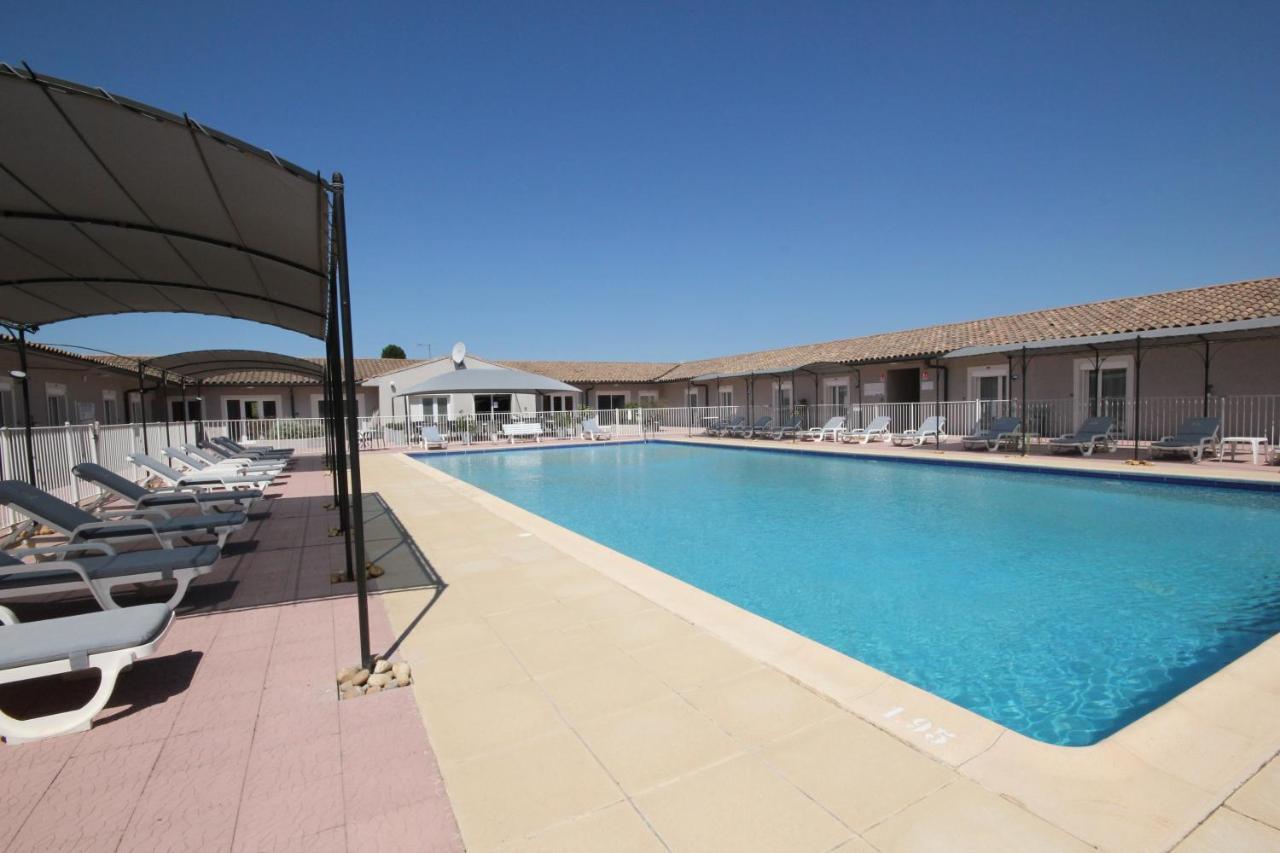 Hotel Saint Louis Le Thor Dış mekan fotoğraf