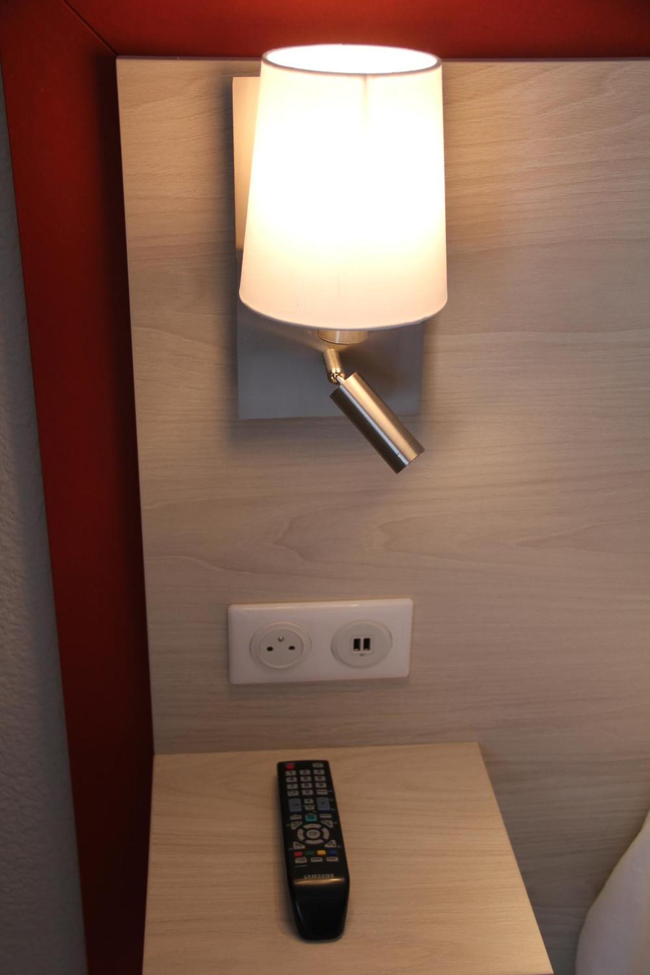 Hotel Saint Louis Le Thor Dış mekan fotoğraf