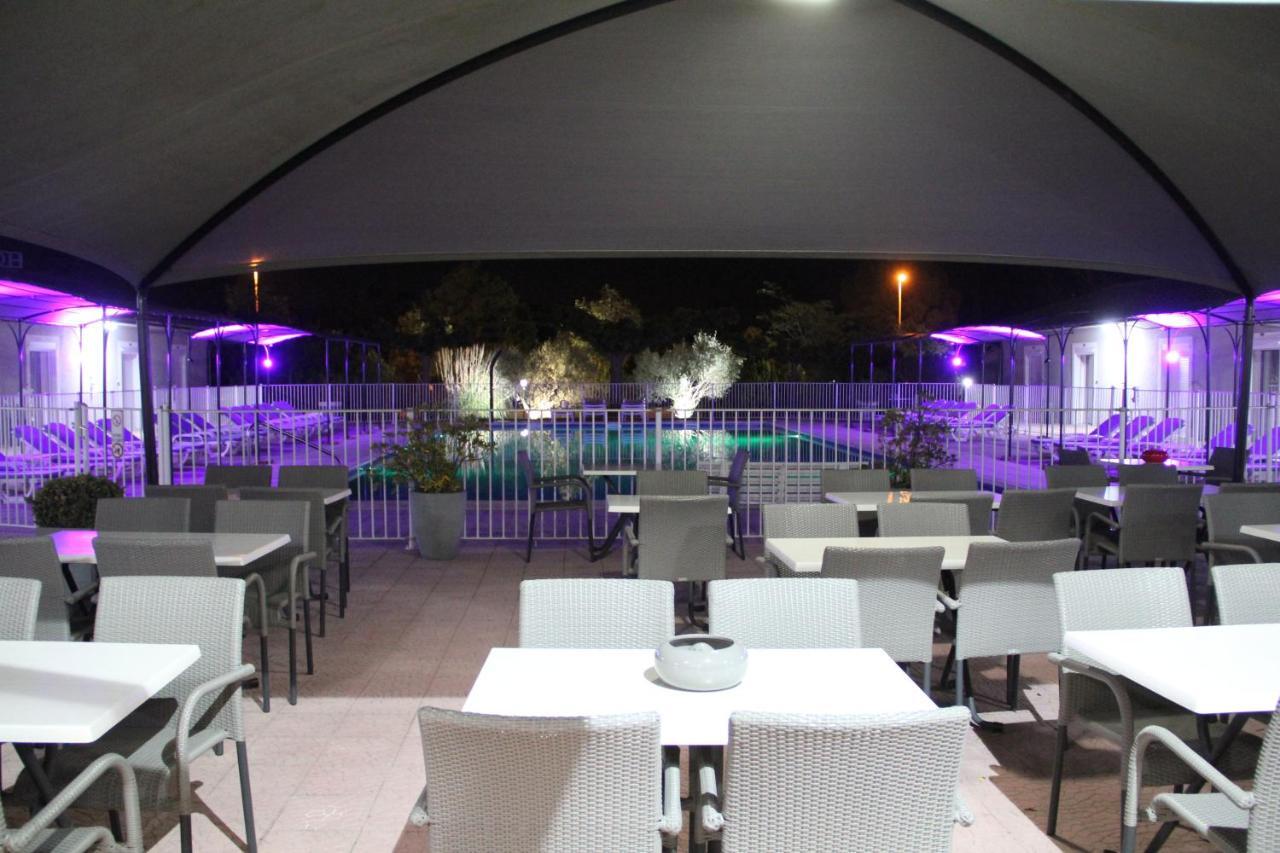Hotel Saint Louis Le Thor Dış mekan fotoğraf